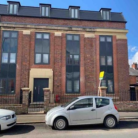 Newly Built 2 Bed Flat In The Heart Of Leek Lejlighed Eksteriør billede